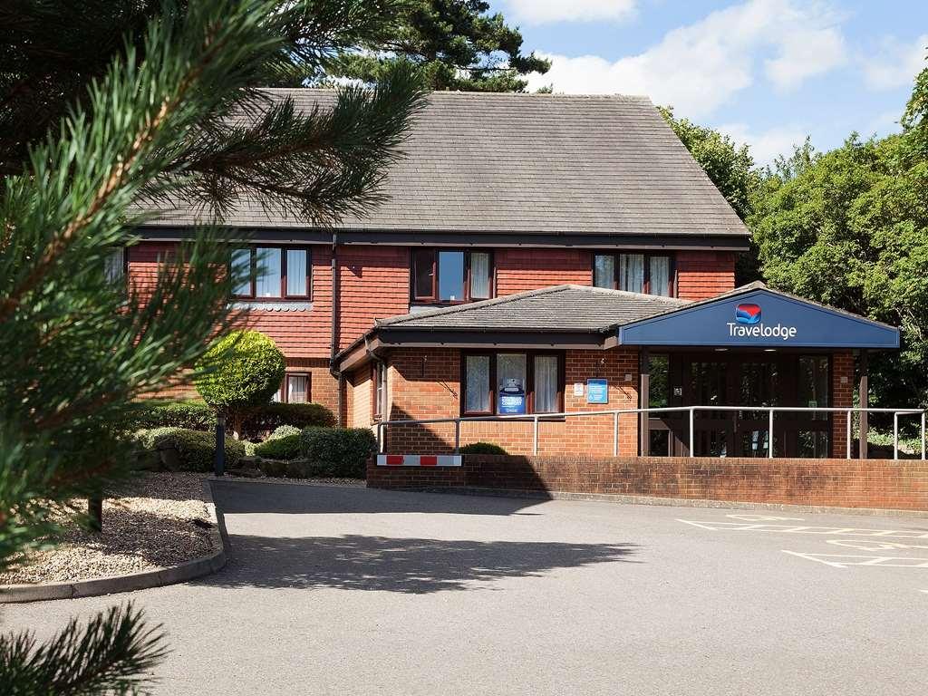 Travelodge Bracknell Exterior photo